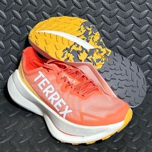 Adidas‎ Athletic Trail Hiking Running Shoes Orange Womens Size 7.5